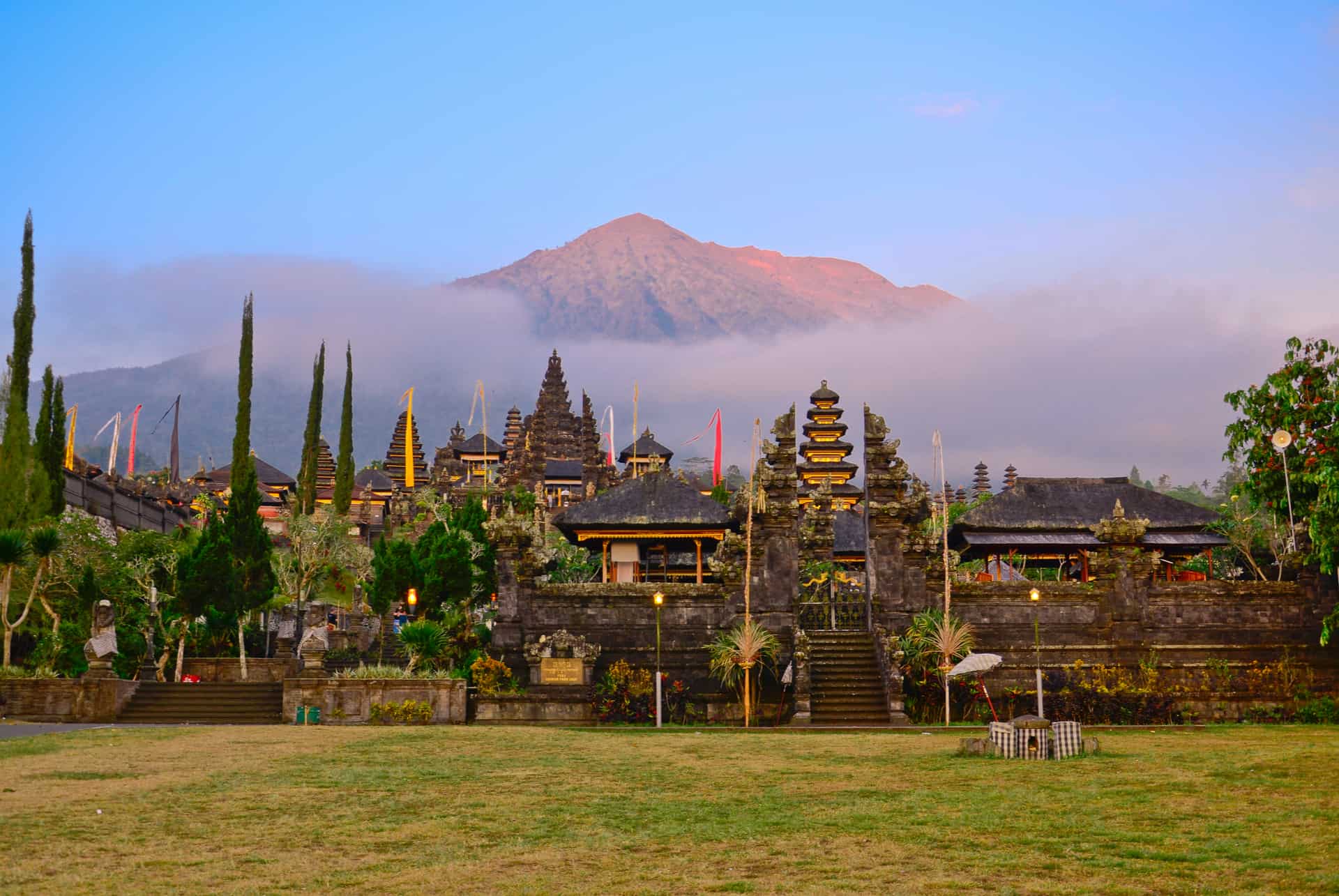 pura besakih pura besakih