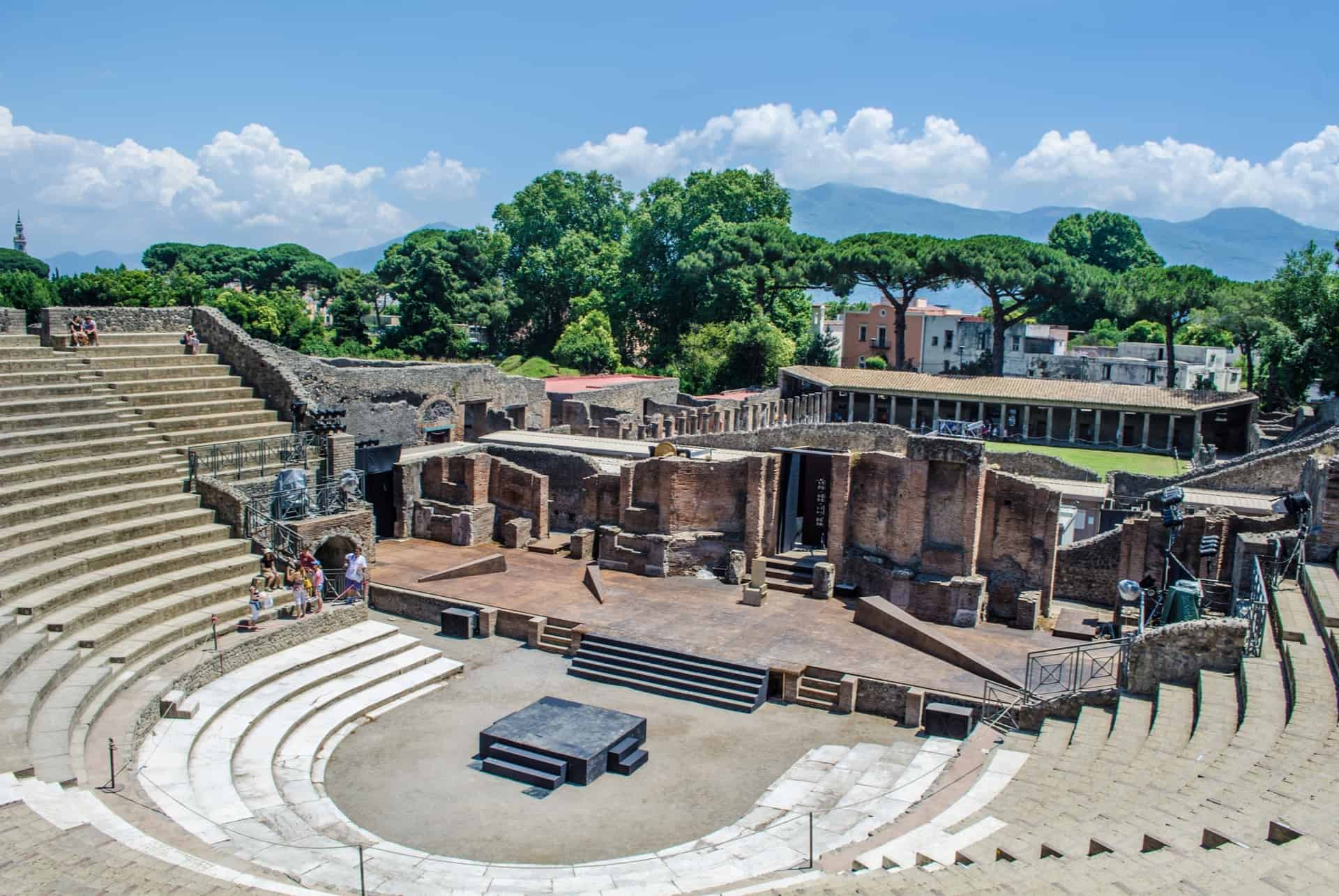 amphitheatre pompei amphitheatre