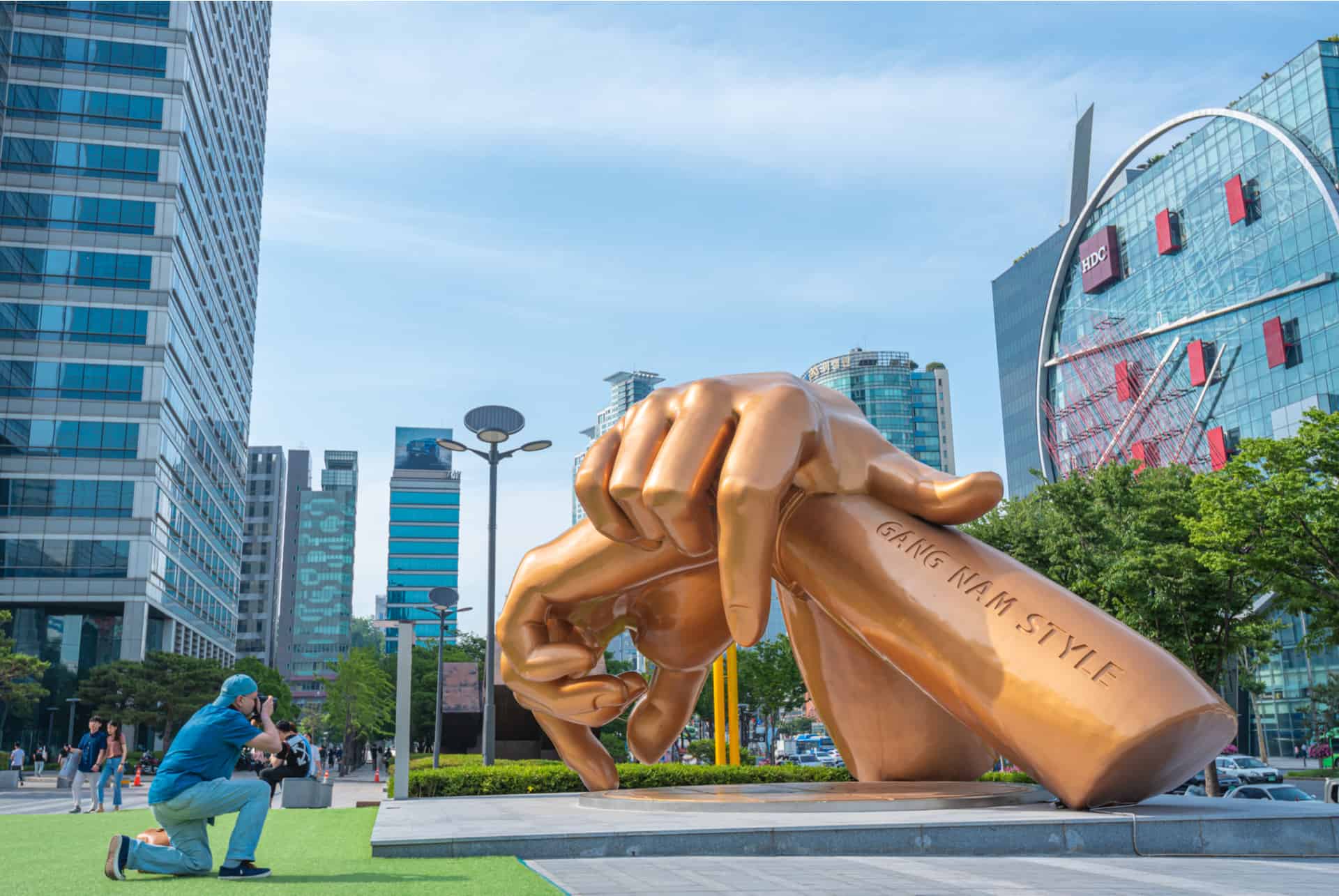 sculpture gangnam style seoul sculpture gangnam style seoul