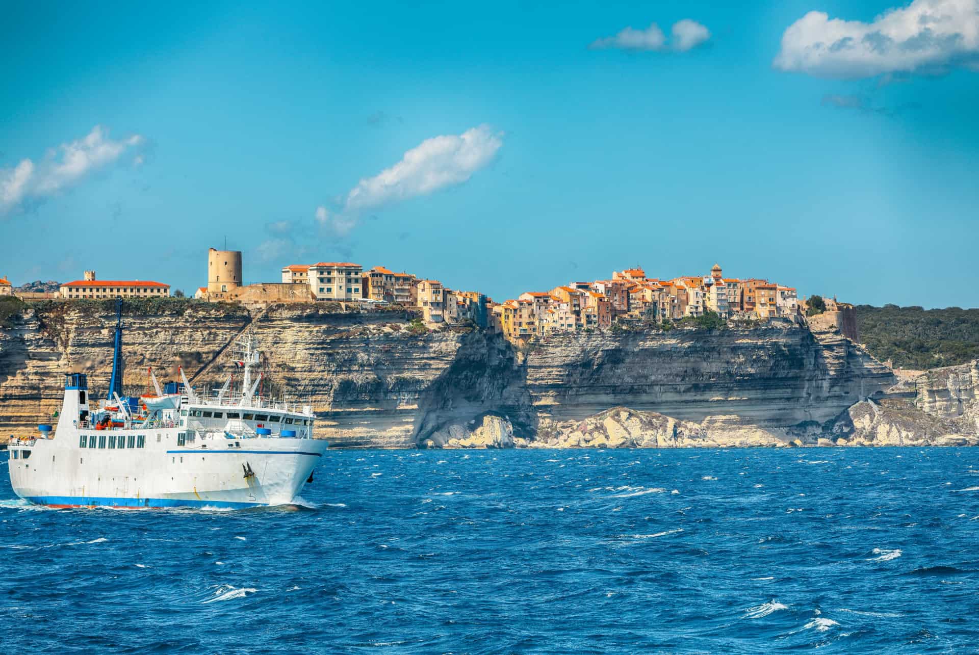 que faire a bonifacio : excursions en bateau que faire a bonifacio : excursions en bateau