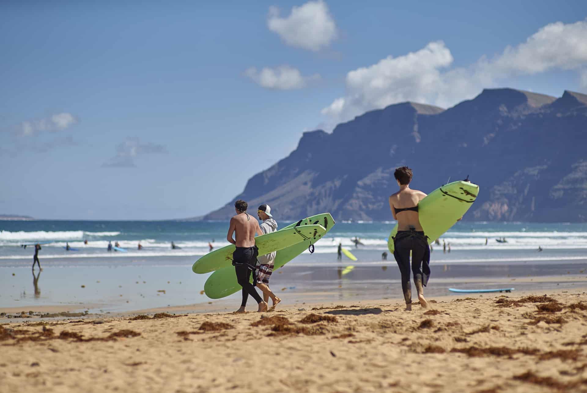faire du surf a lanzarote faire du surf a lanzarote