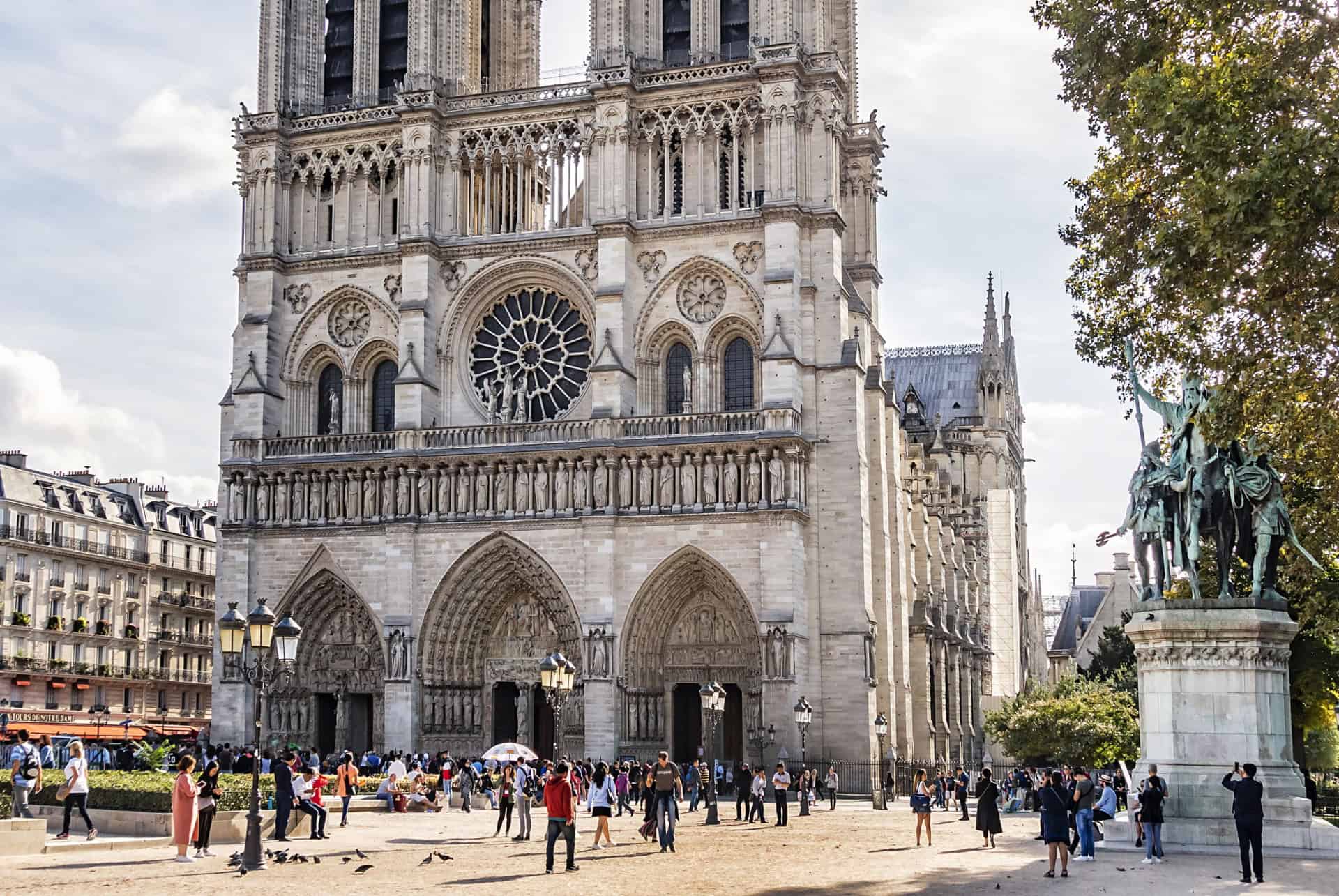 ancien parvis notre dame de paris ancien parvis notre dame de paris