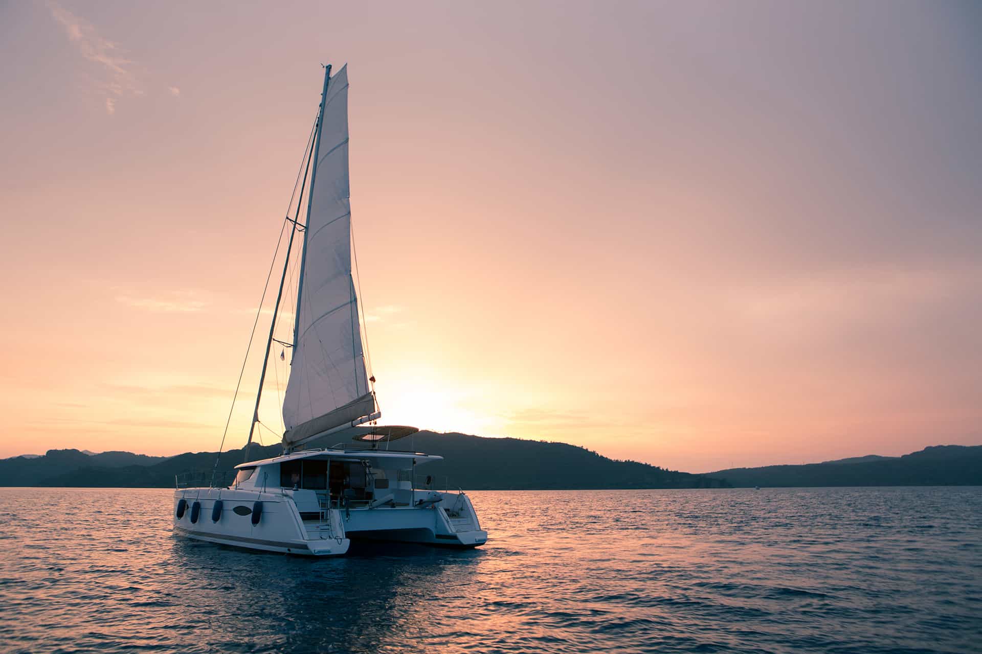 catamaran santorin