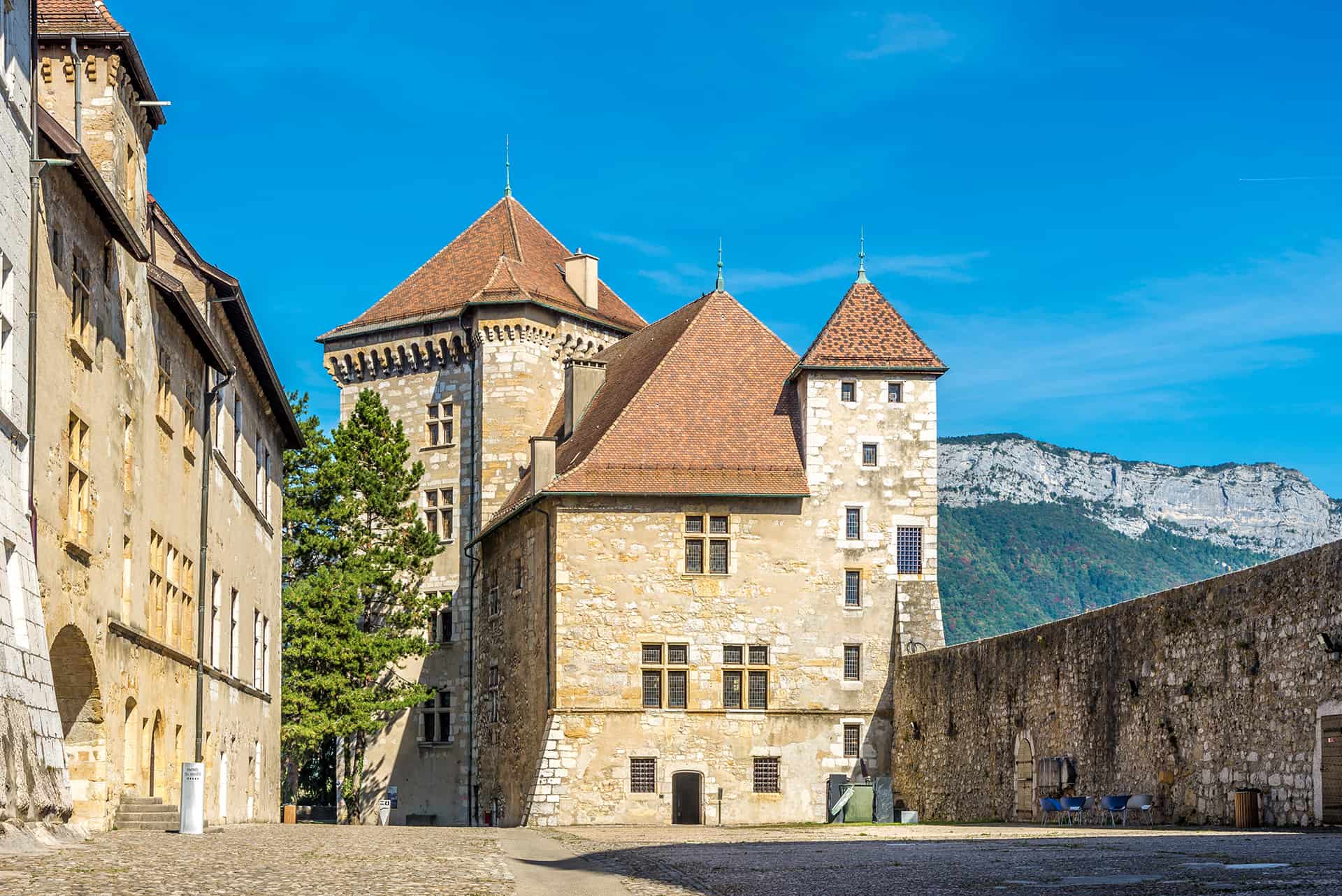 chateau annecy