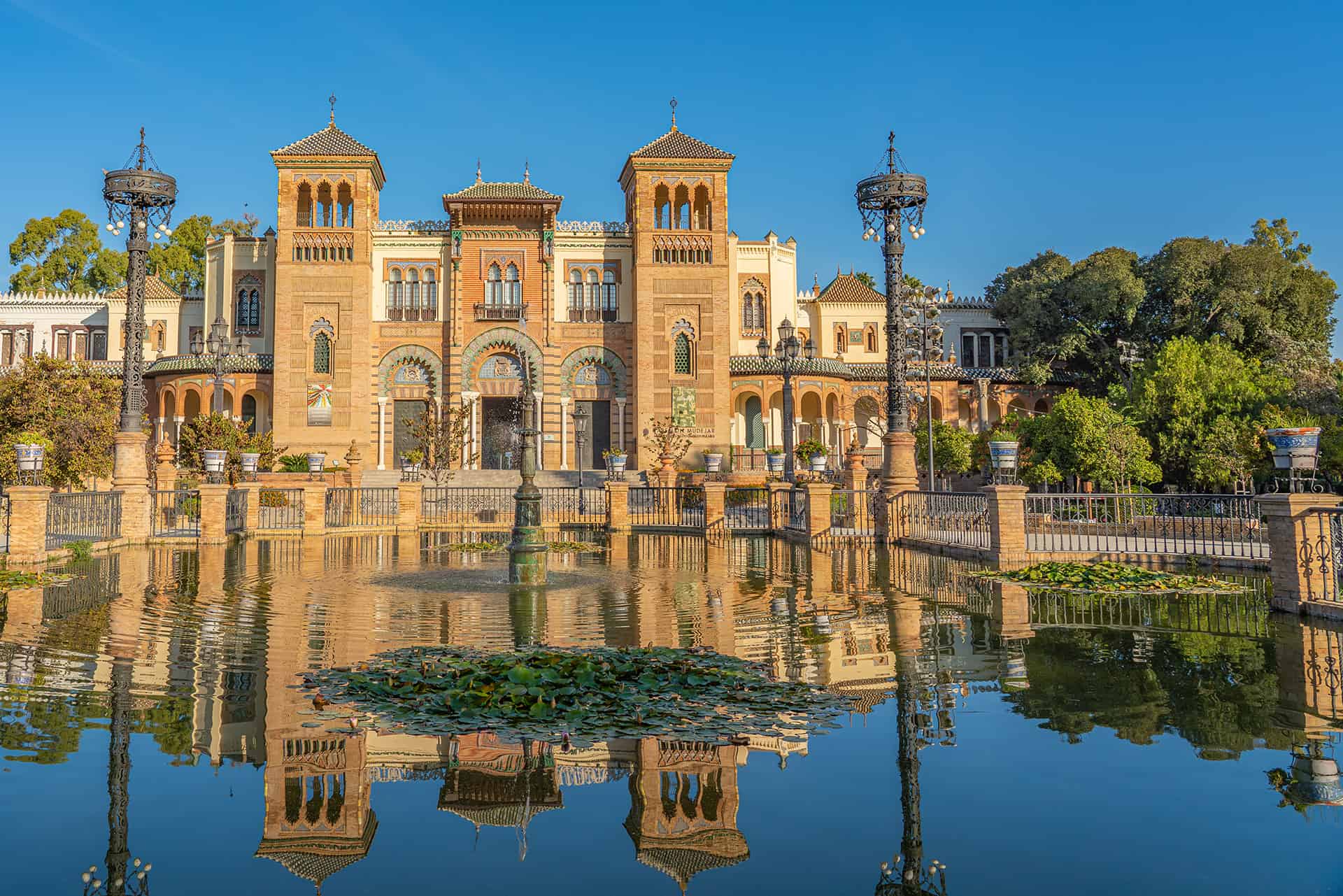 musee des arts et traditions populaires