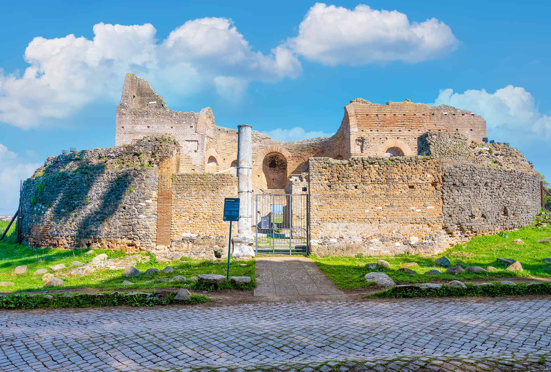 catacombes via appia antica