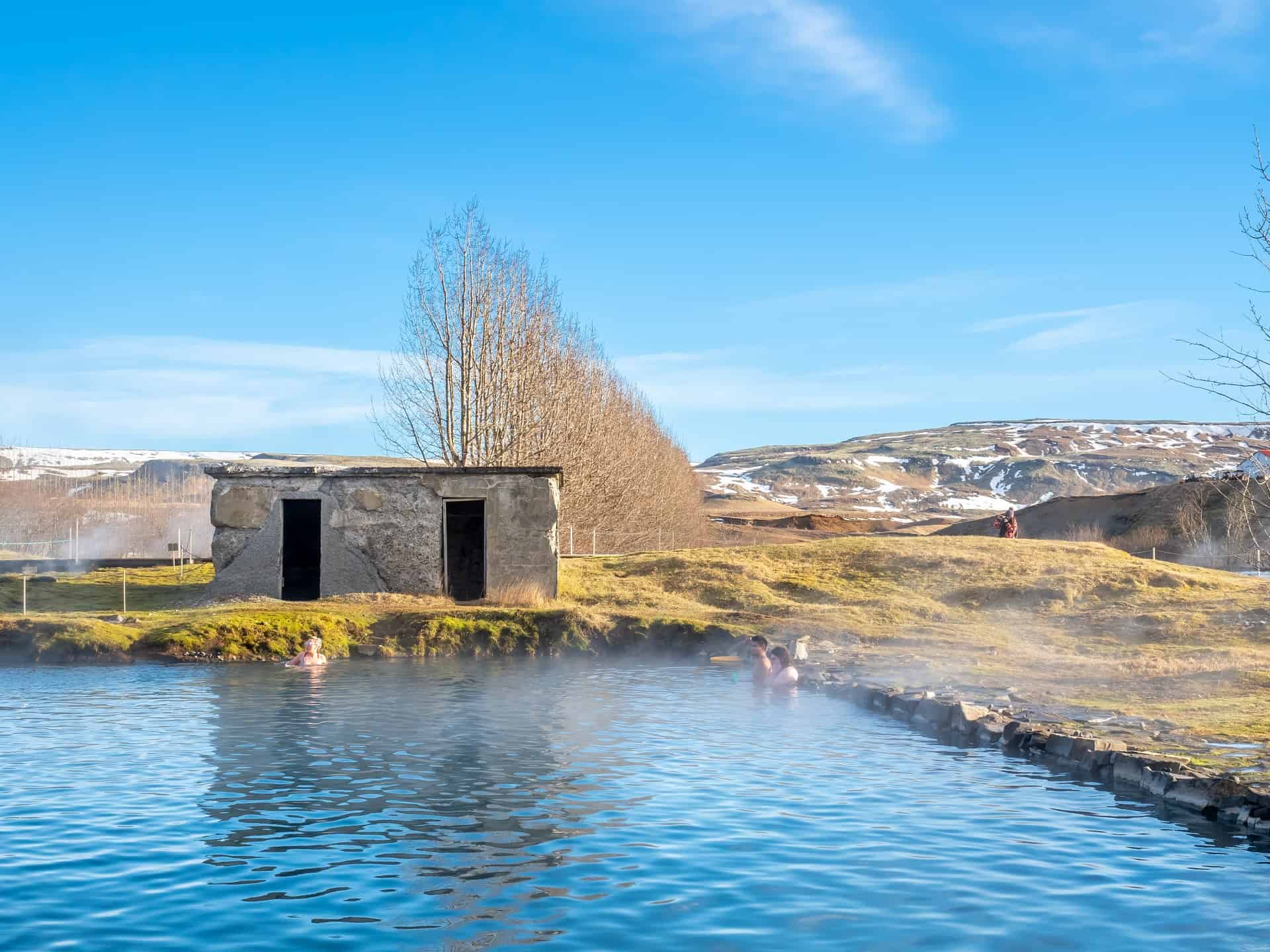 secret lagoon fludir islande