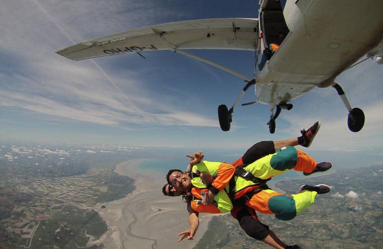 saut parachute en tandem au mont saint michel