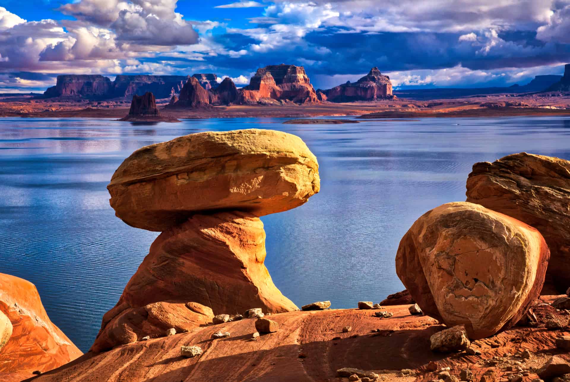rochers lac powell helicoptere ou avion