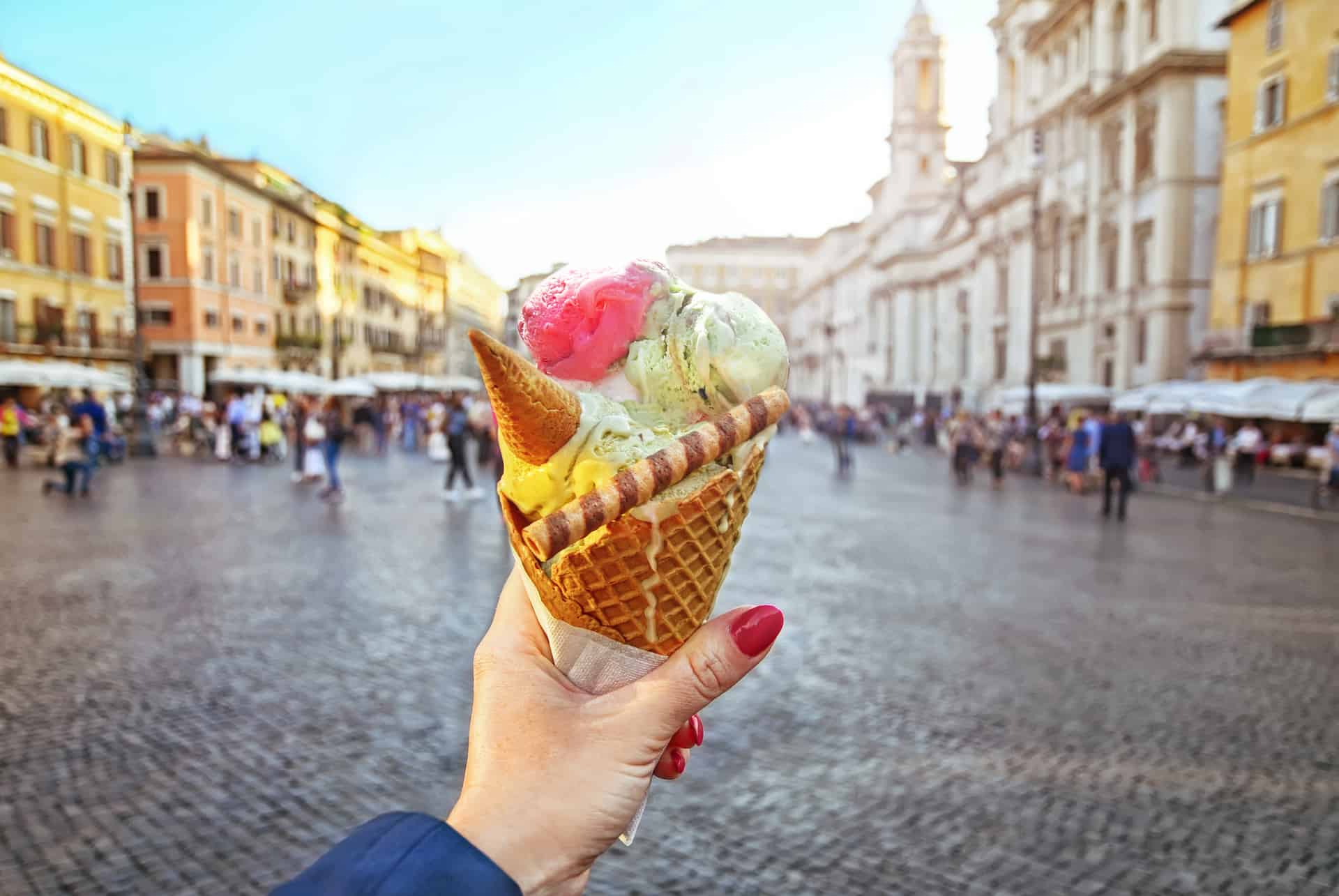 manger une glace a rome