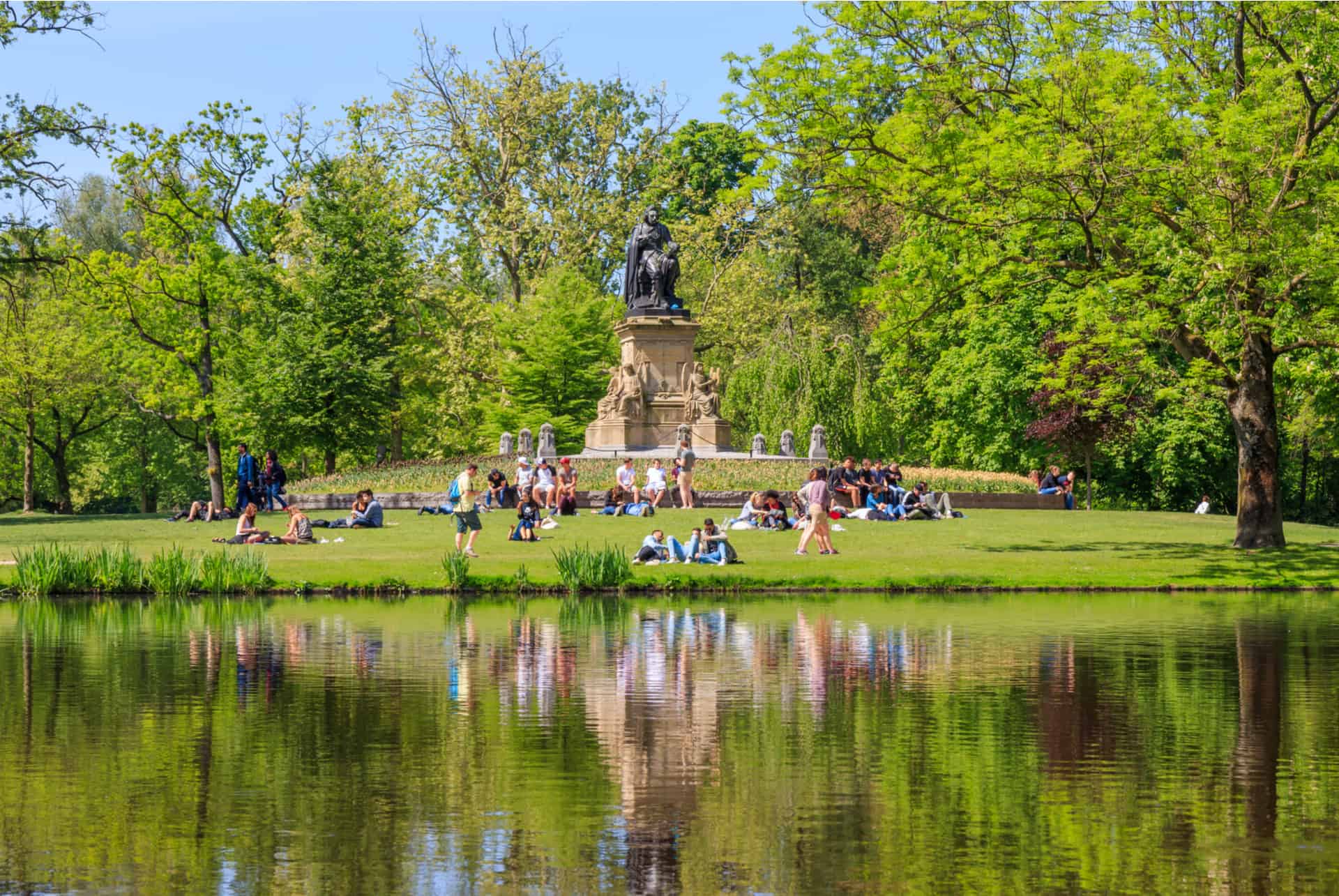 quartier vondelpark musees amsterdam