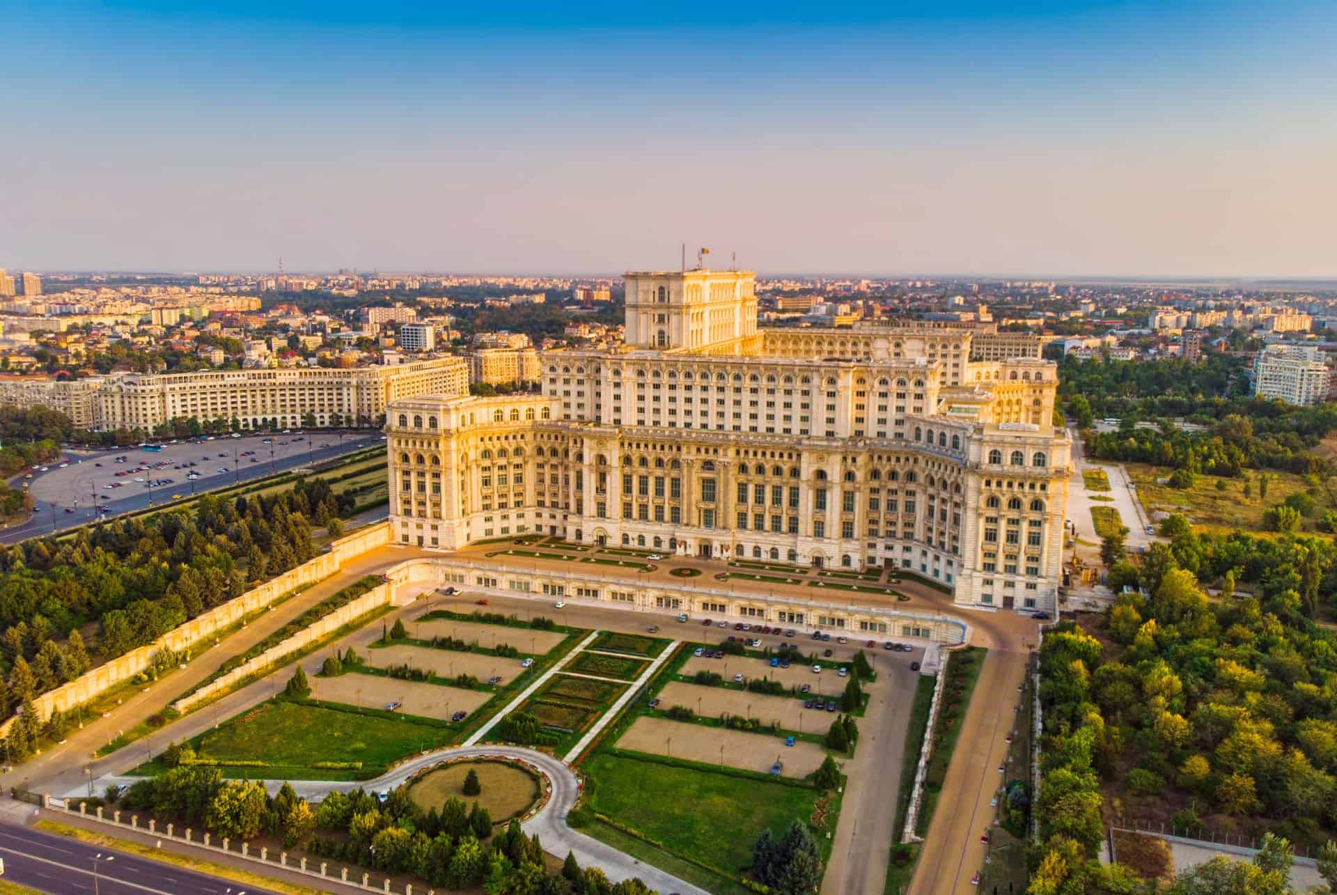 parlement bucarest que faire roumanie