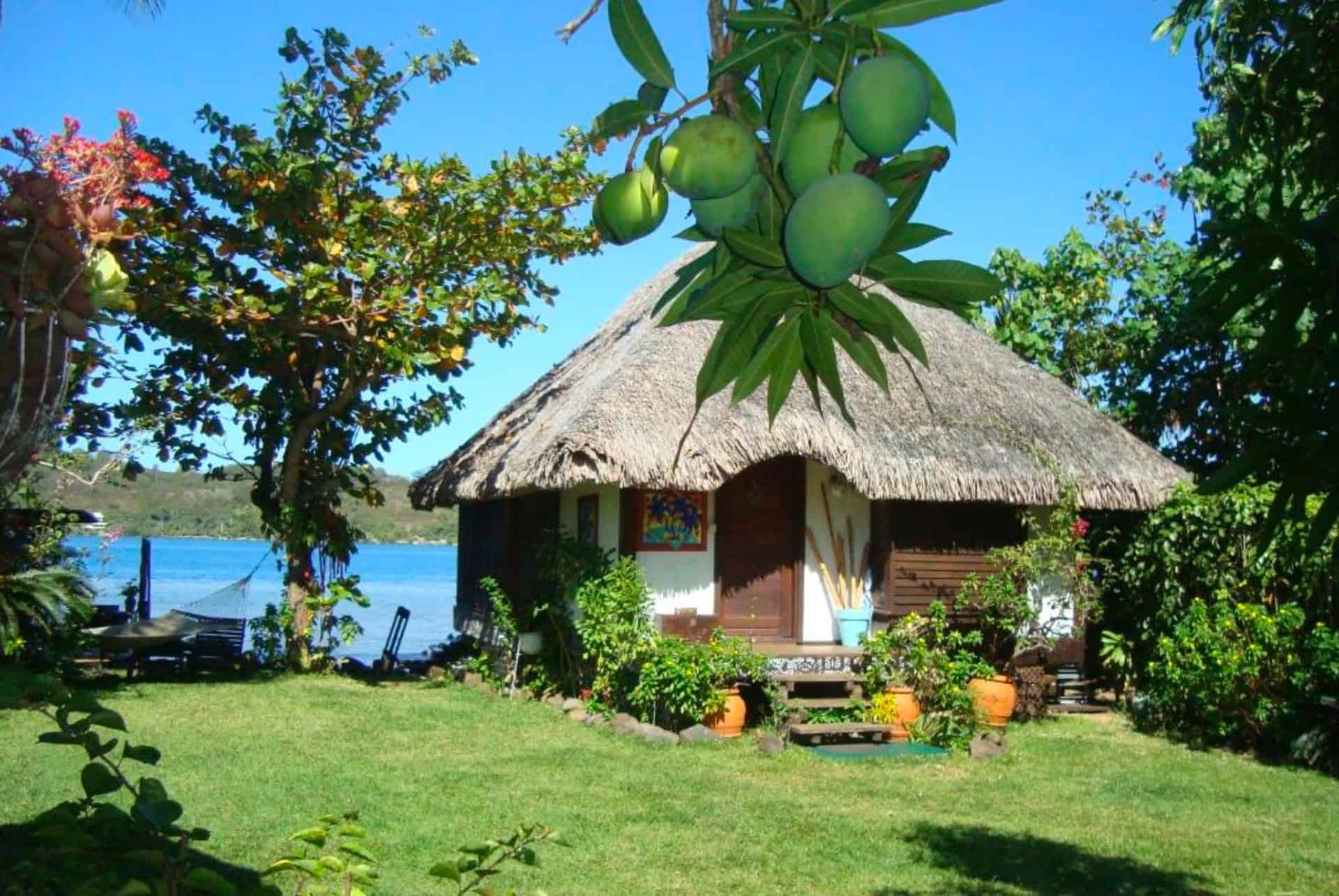 Bora Bora Bungalove