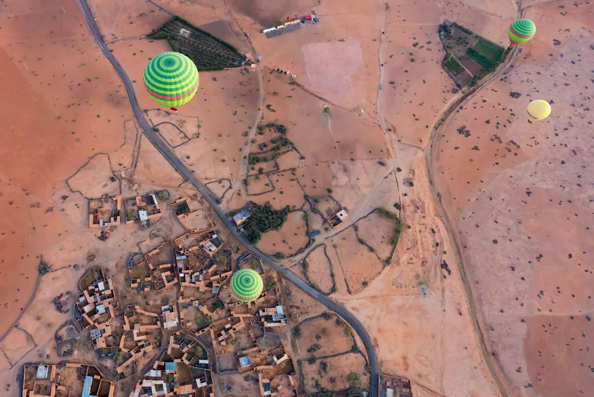 activites insolites maroc montgolfiere