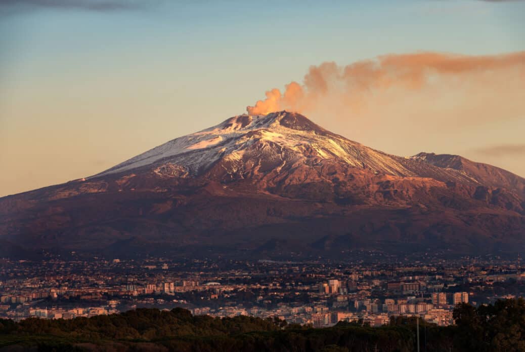 etna en eruption etna en eruption