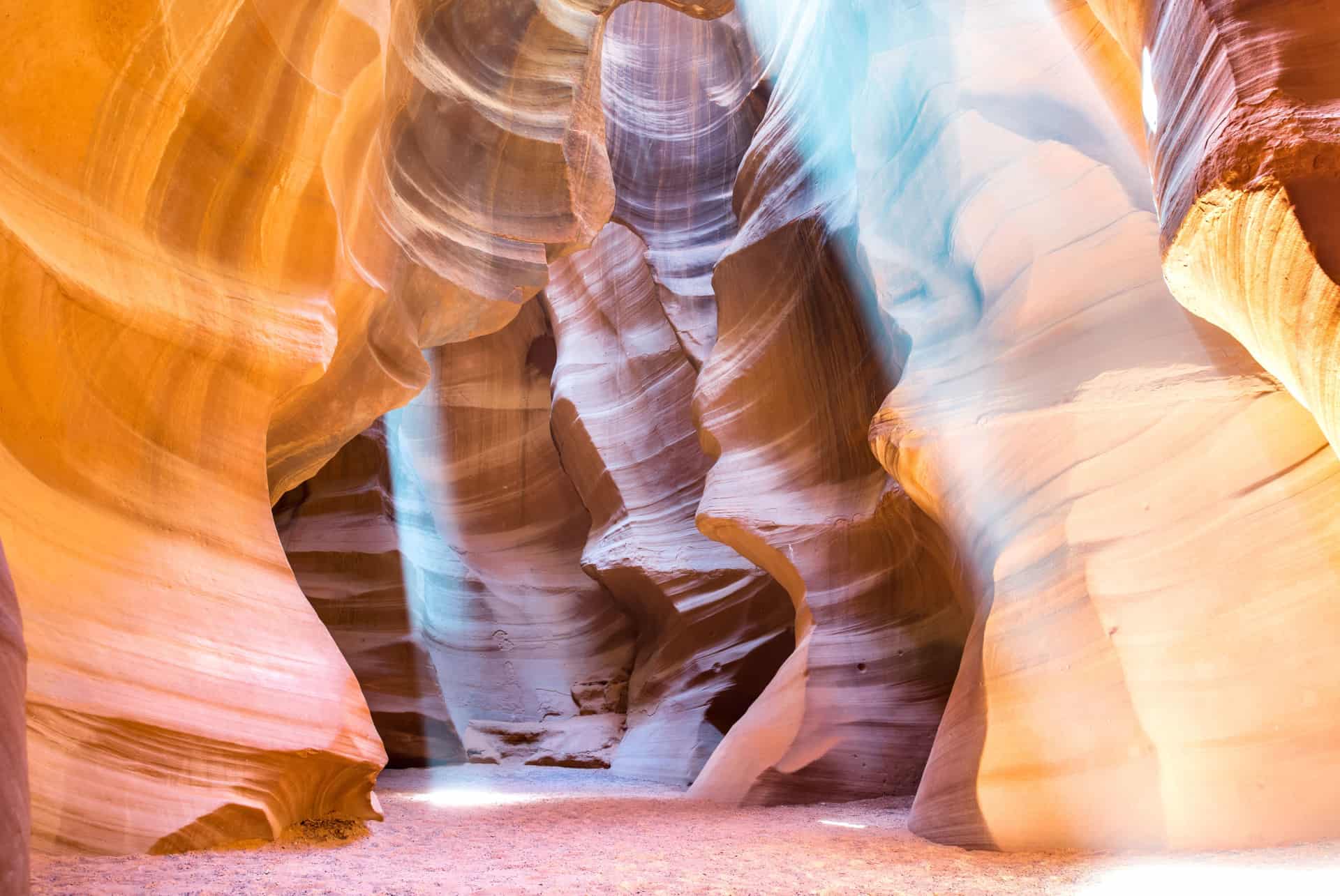 halo upper antelope canyon