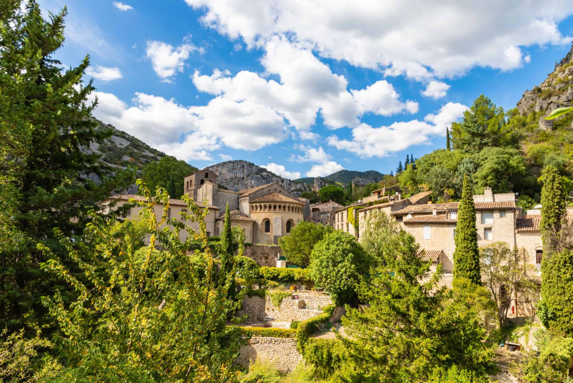 st guilhem le desert