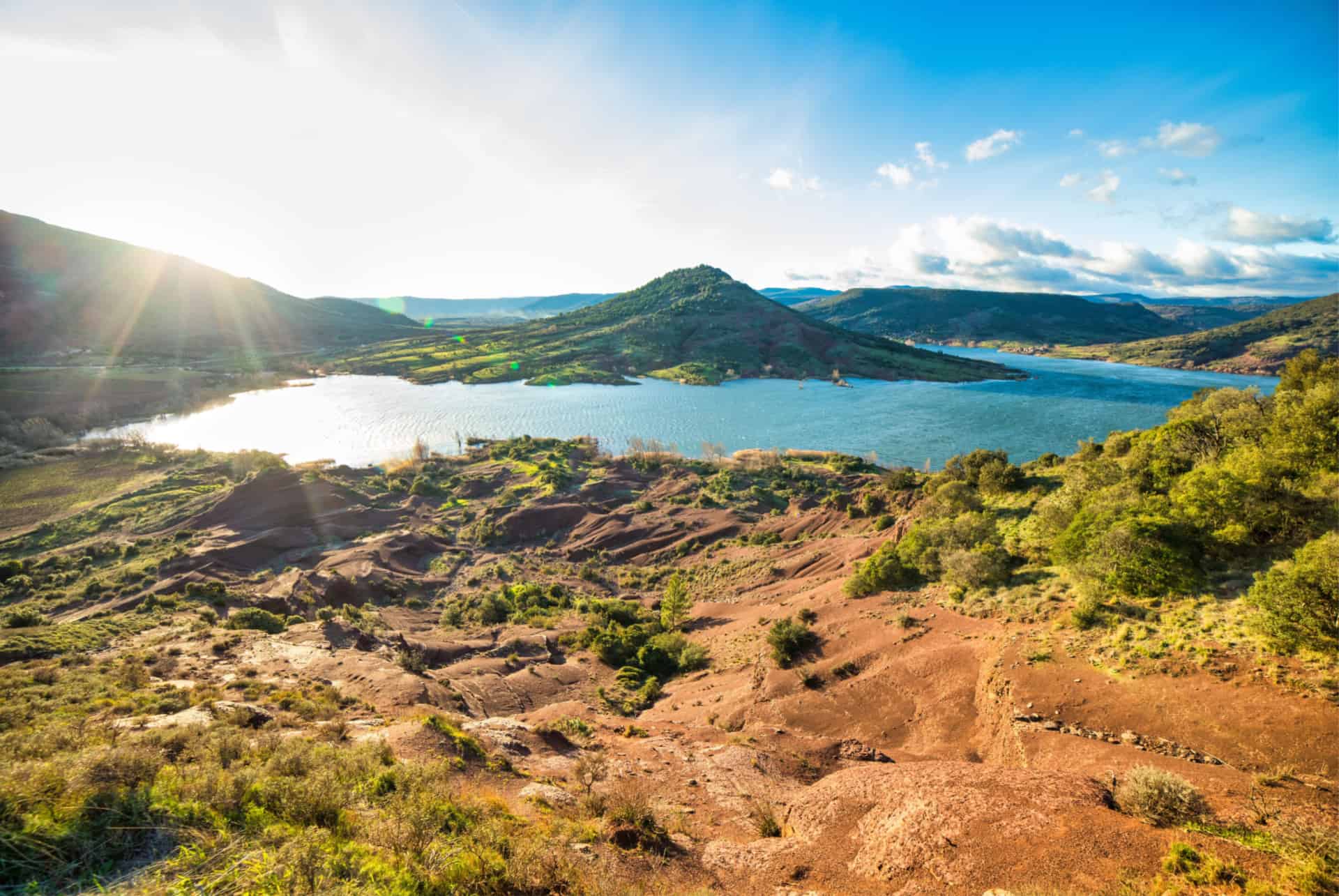 lac du salagou herault que faire languedoc-roussillon lac du salagou