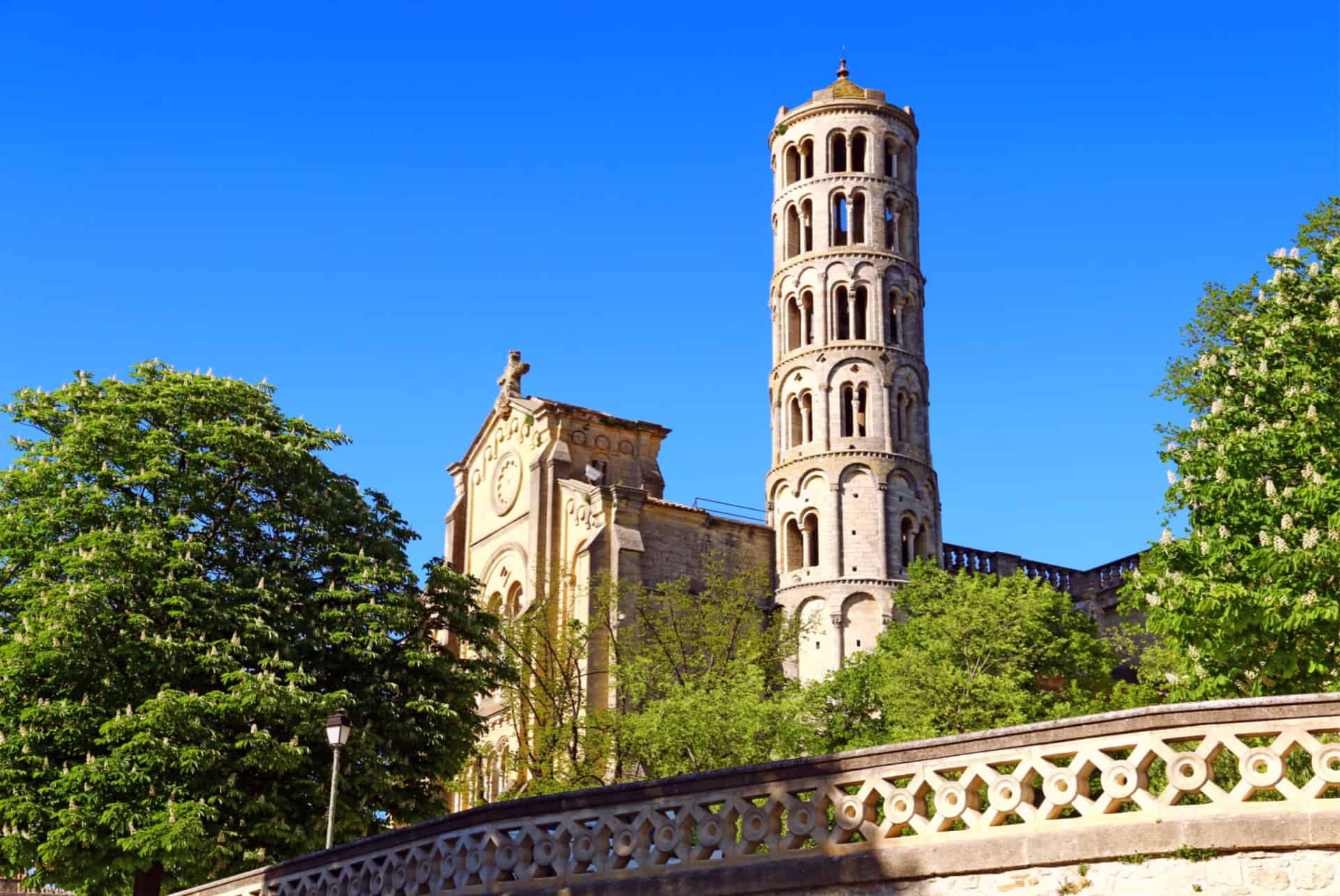 uzes village medieval uzes village medieval que faire languedoc-roussillon