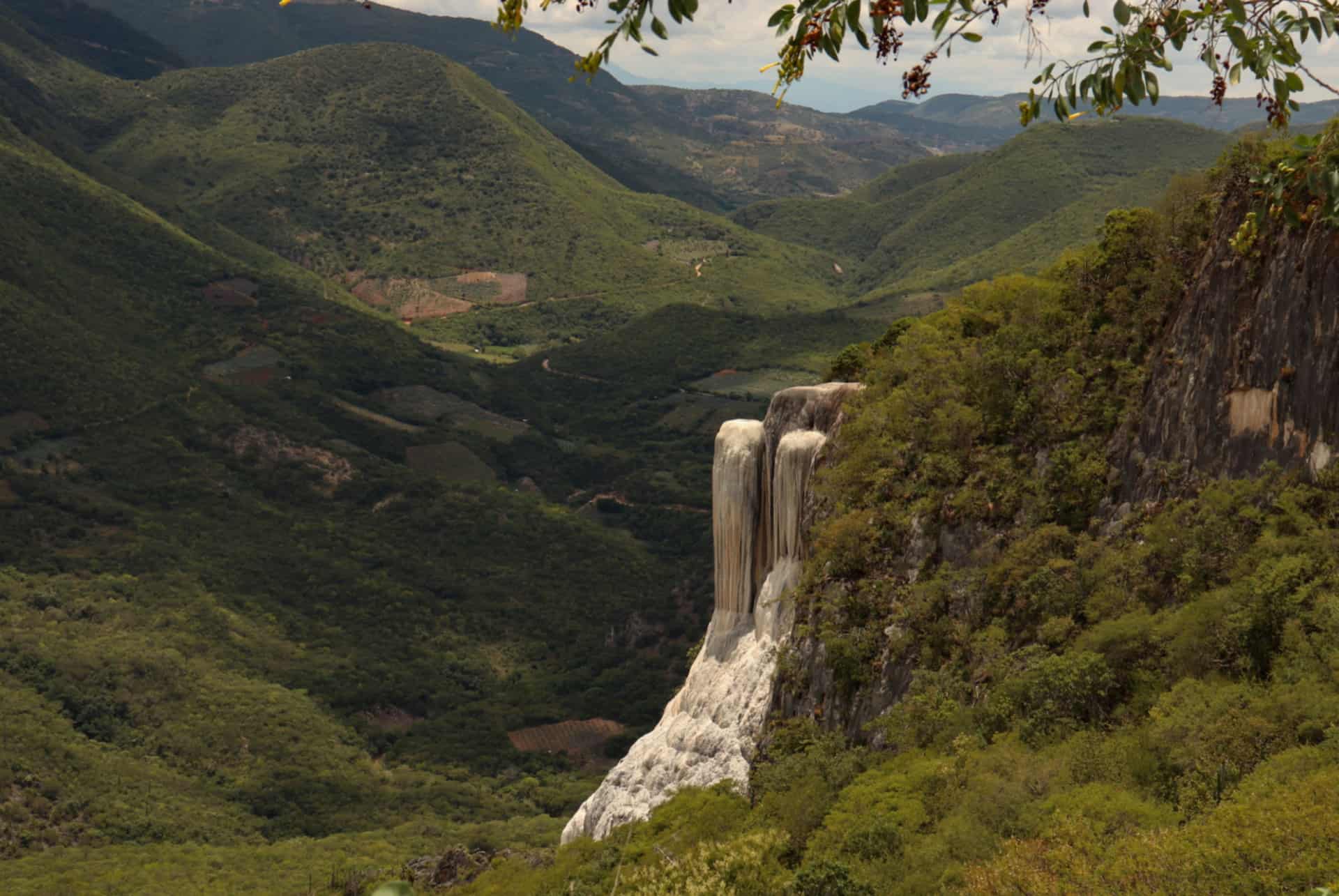 hierve el agua cascades