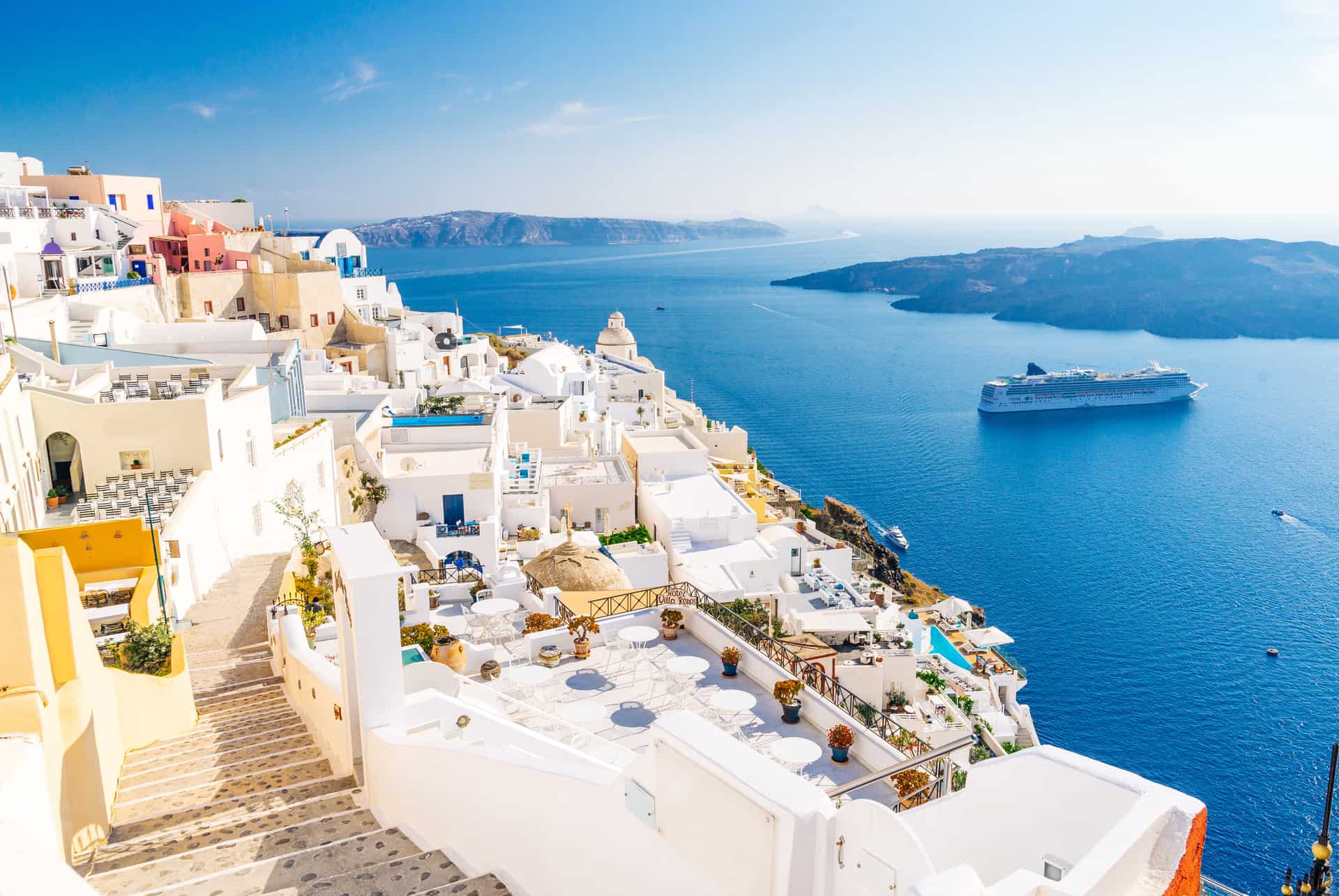 visiter fira santorin