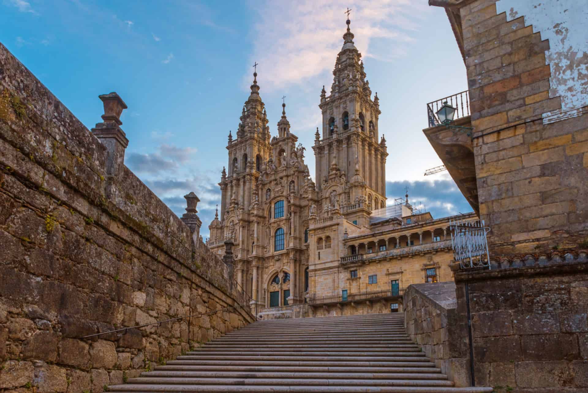 cathedrale saint jacques de compostelle