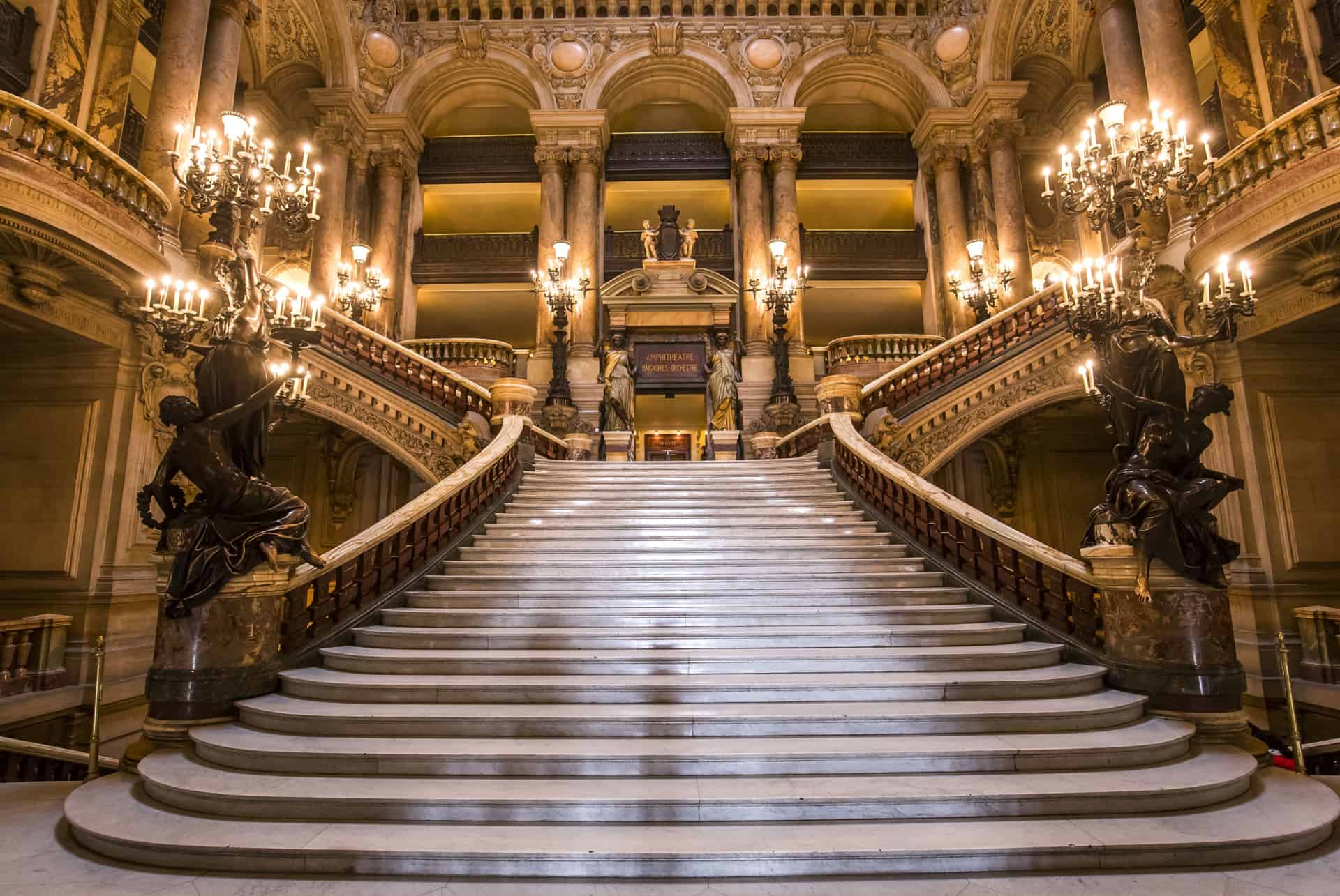 opera garnier paris la nuit