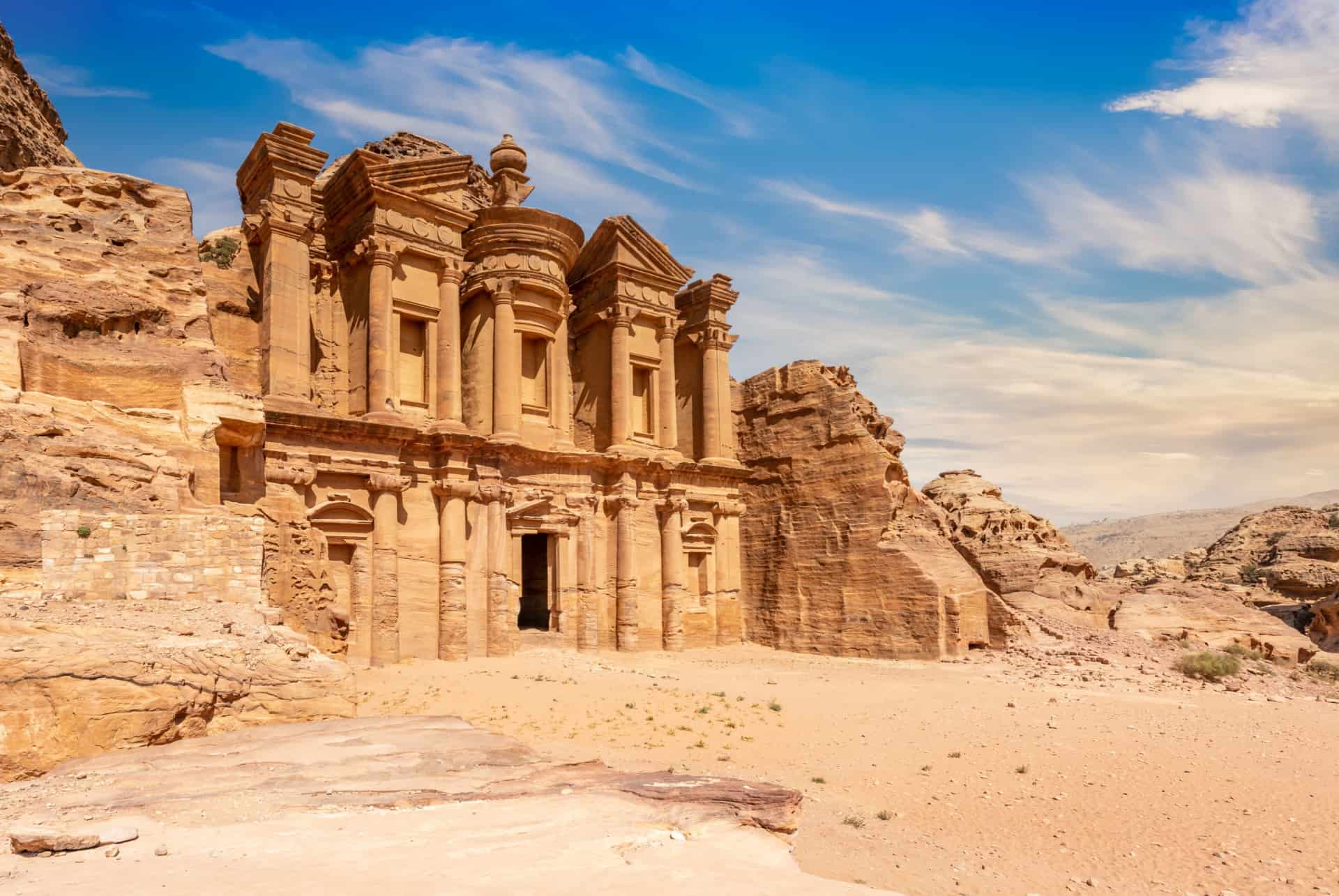 visiter petra monastere monastere