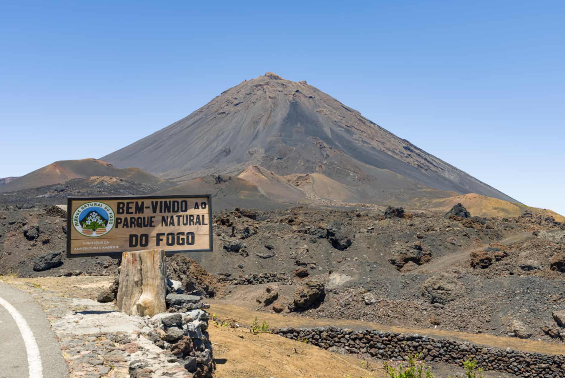 volcan ile fogo ou dormir cap vert ile fogo