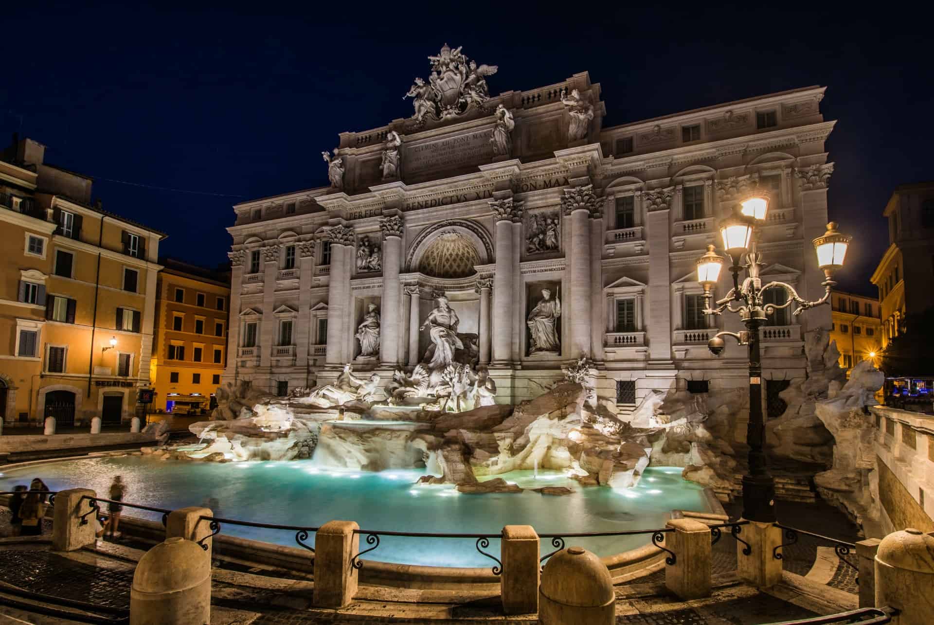 jeter piece monnaie trevi jeter piece monnaie trevi