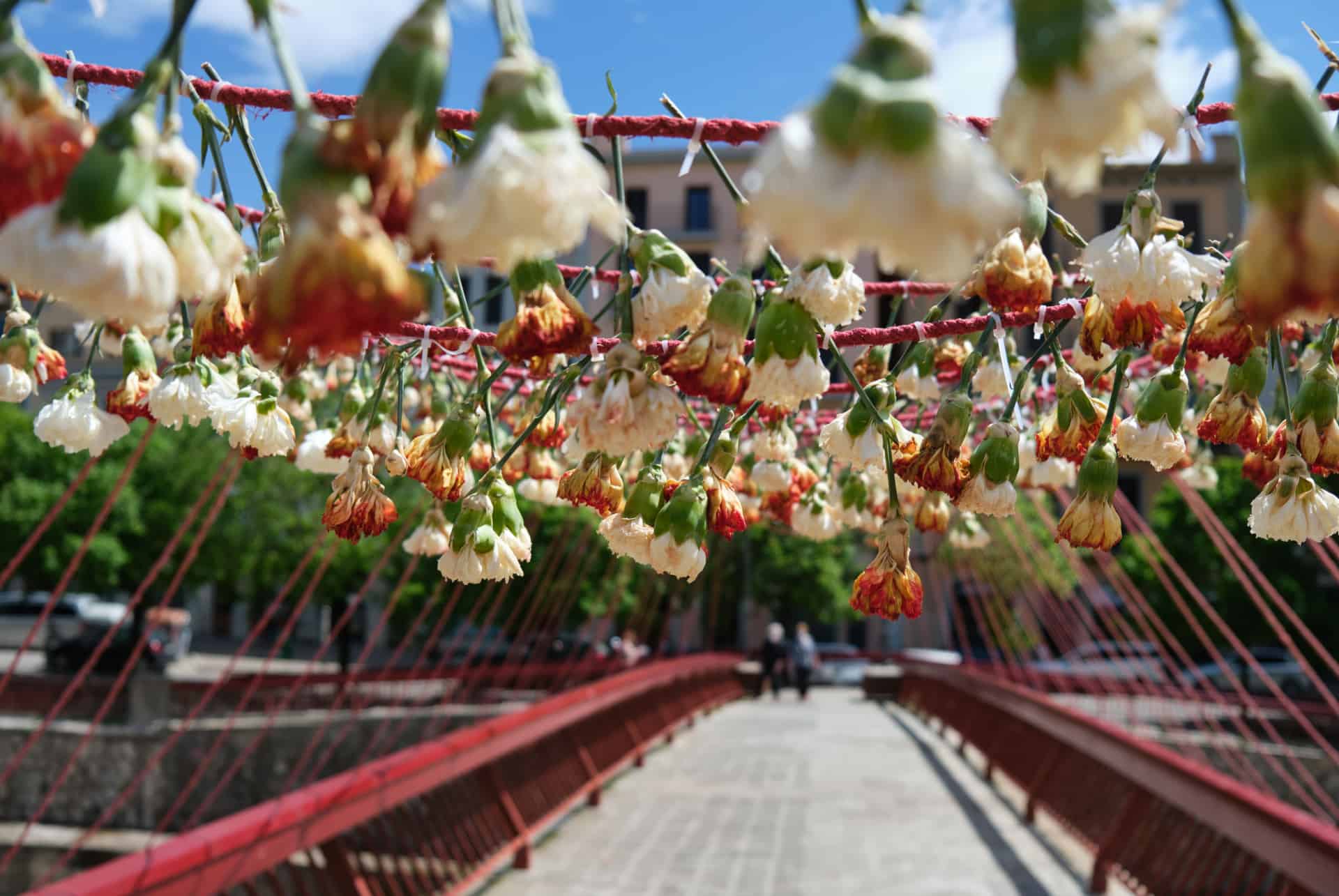 gerone festival des fleurs barcelone mai