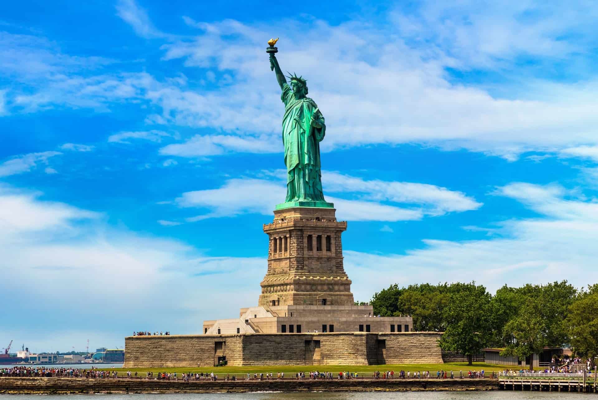 statue liberte aout statue liberte aout