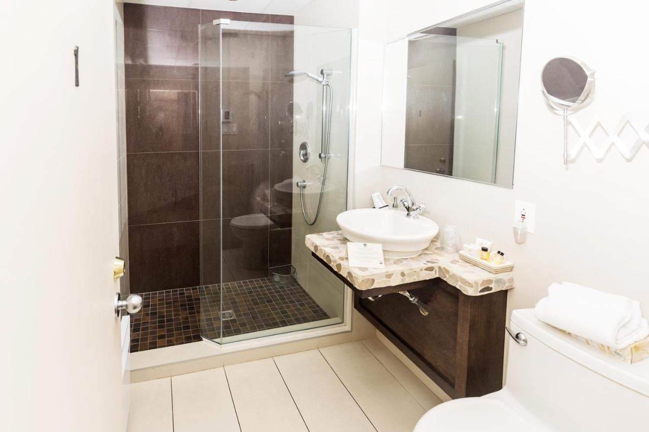 petit hotel krieghoff petit hotel krieghoff