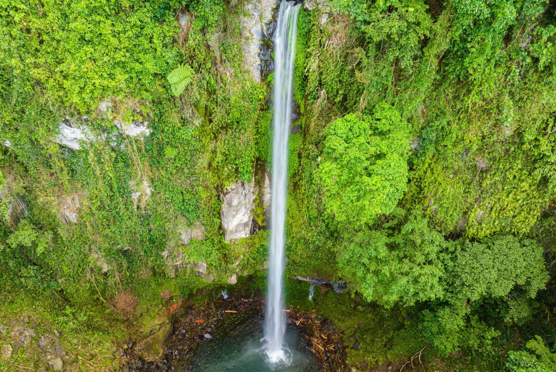 chutes katibawasan ile de camiguin philippines chutes katibawasan ile de camiguin philippines