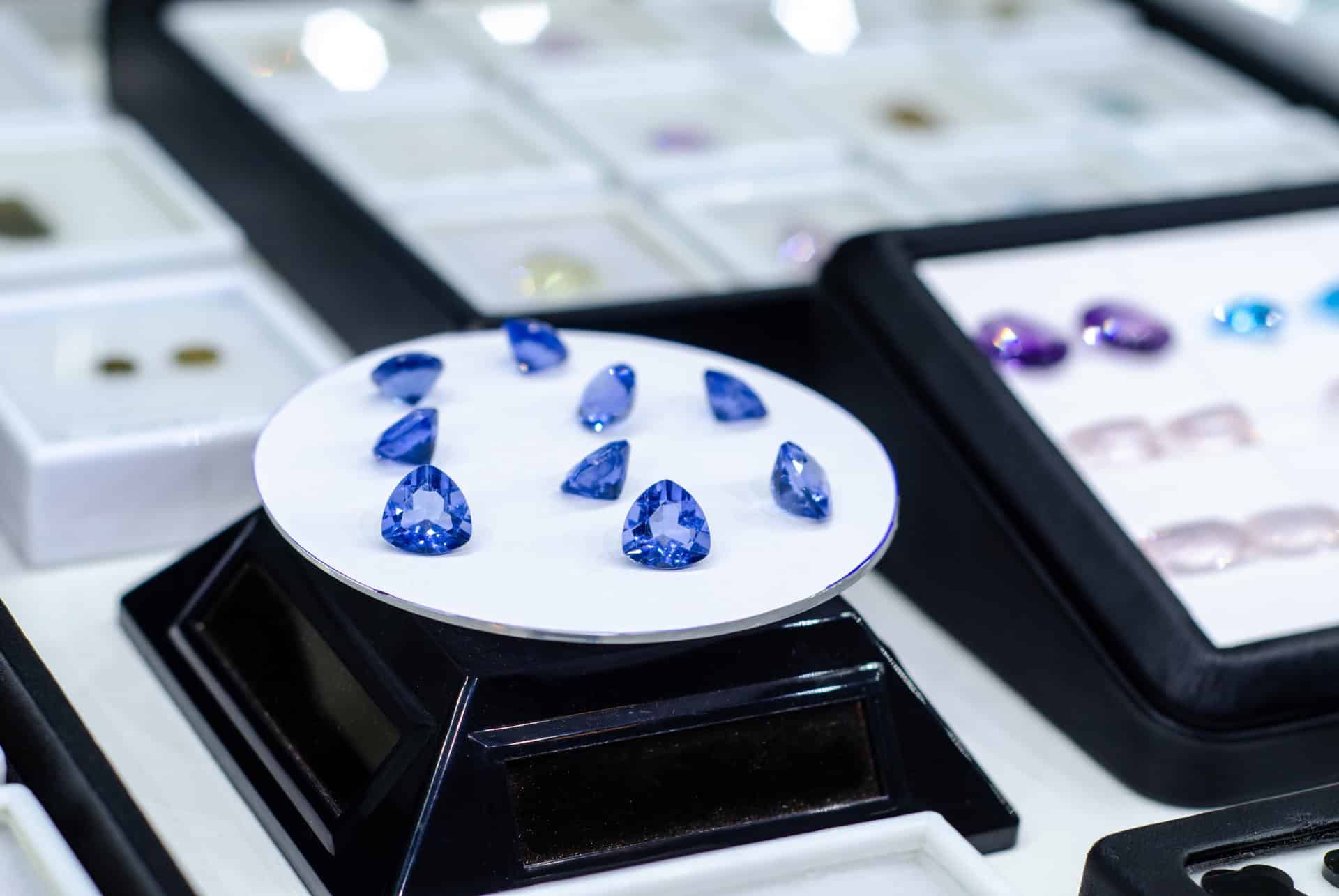 pierre tanzanite pierre tanzanite